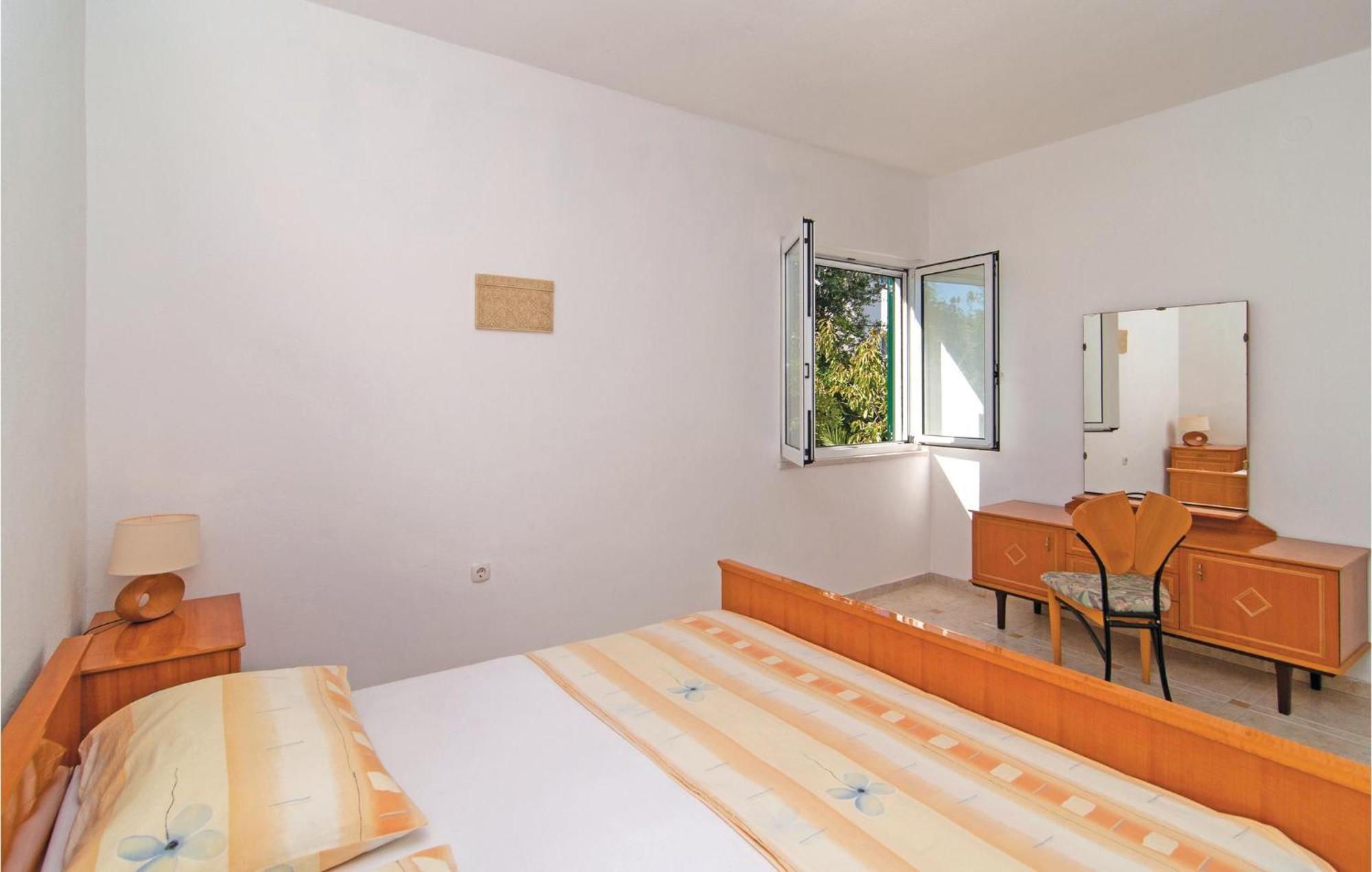 3 Bedroom Cozy Home In Supetar Exterior foto