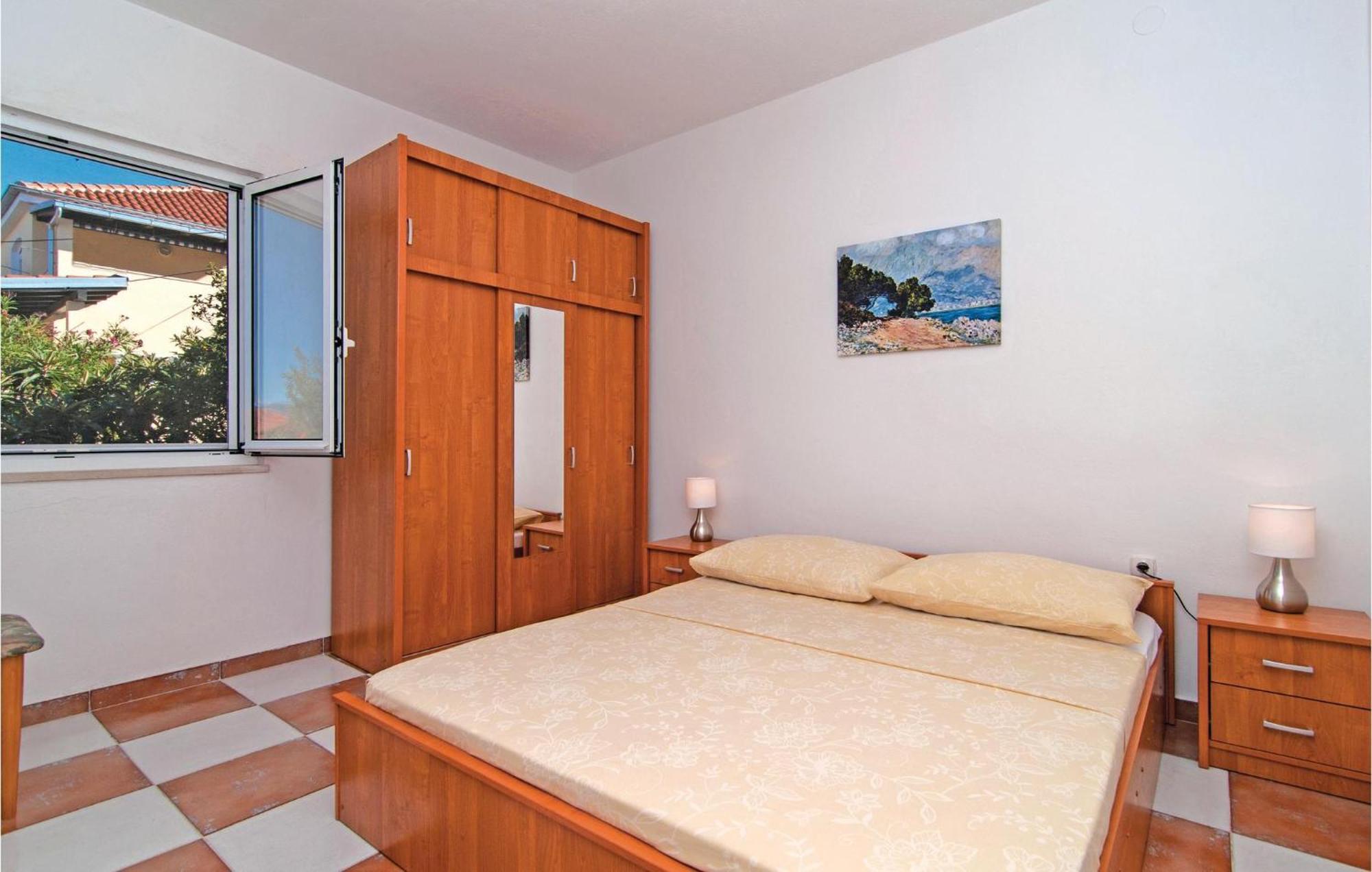 3 Bedroom Cozy Home In Supetar Exterior foto